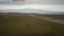 Pojezdová dráha, Runway