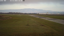 Pojezdová dráha, Runway