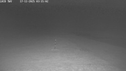 Pojezdová dráha, Runway