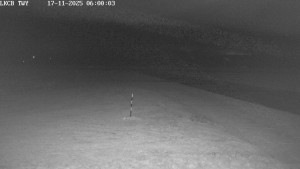 Letiště Cheb - Pojezdová dráha, Runway - 17.11.2025 v 06:00 Letiště Cheb - Pojezdová dráha, Runway - 17.11.2025 v 06:00