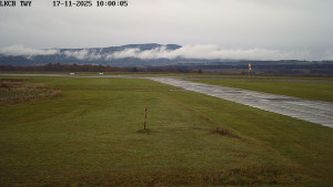 Letiště Cheb - Pojezdová dráha, Runway - 17.11.2025 v 10:00 Letiště Cheb - Pojezdová dráha, Runway - 17.11.2025 v 10:00