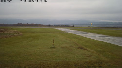 Pojezdová dráha, Runway