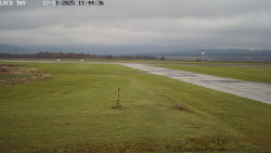 Pojezdová dráha, Runway