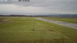 Letiště Cheb - Pojezdová dráha, Runway - 17.11.2025 v 13:00 Letiště Cheb - Pojezdová dráha, Runway - 17.11.2025 v 13:00