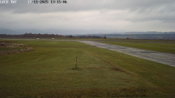 Pojezdová dráha, Runway