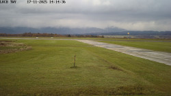 Pojezdová dráha, Runway