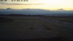 Pojezdová dráha, Runway