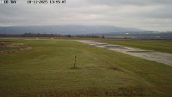 Pojezdová dráha, Runway