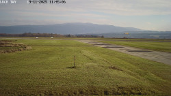 Pojezdová dráha, Runway