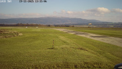 Pojezdová dráha, Runway