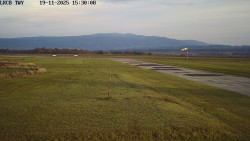 Pojezdová dráha, Runway