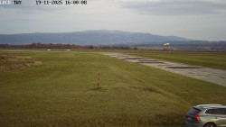 Pojezdová dráha, Runway