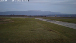 Pojezdová dráha, Runway