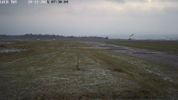 Pojezdová dráha, Runway