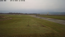 Pojezdová dráha, Runway