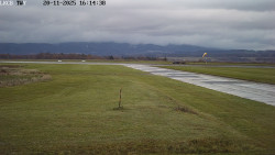 Pojezdová dráha, Runway