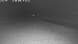 Pojezdová dráha, Runway