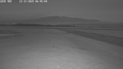 Pojezdová dráha, Runway