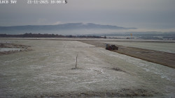 Pojezdová dráha, Runway