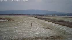 Pojezdová dráha, Runway