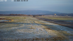 Pojezdová dráha, Runway