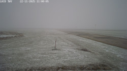 Pojezdová dráha, Runway