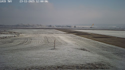 Pojezdová dráha, Runway