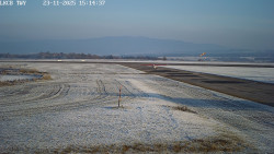 Pojezdová dráha, Runway