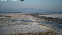 Pojezdová dráha, Runway