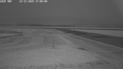 Pojezdová dráha, Runway