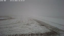 Pojezdová dráha, Runway