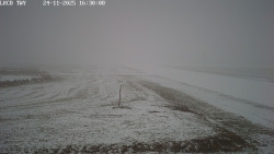 Pojezdová dráha, Runway