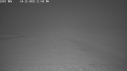 Pojezdová dráha, Runway