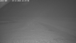 Pojezdová dráha, Runway