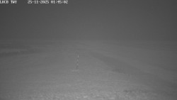 Pojezdová dráha, Runway