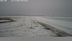 Pojezdová dráha, Runway