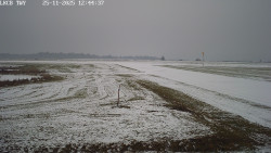 Pojezdová dráha, Runway