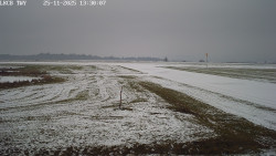 Pojezdová dráha, Runway