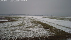 Pojezdová dráha, Runway