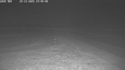 Pojezdová dráha, Runway