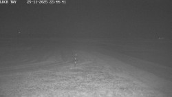 Pojezdová dráha, Runway