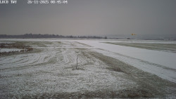 Pojezdová dráha, Runway