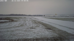 Pojezdová dráha, Runway