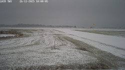 Pojezdová dráha, Runway