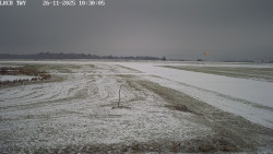 Pojezdová dráha, Runway