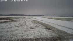 Pojezdová dráha, Runway