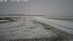 Pojezdová dráha, Runway