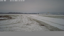 Pojezdová dráha, Runway