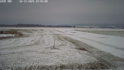 Pojezdová dráha, Runway