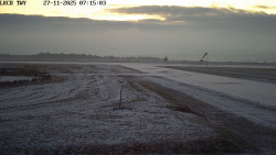 Pojezdová dráha, Runway